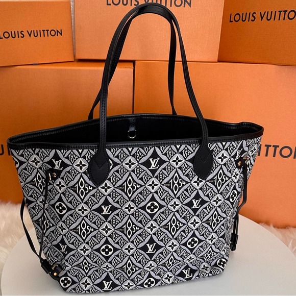 Louis Vuitton Handbags - 💙💫LIKE NEW💫💙SINCE 1854 NEVERFULL MM